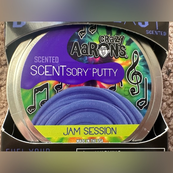 Crazy Aaron’s Scentsory Berry Scent Scented Thinking Putty Jam Session 2.75” Tin - Picture 7 of 16